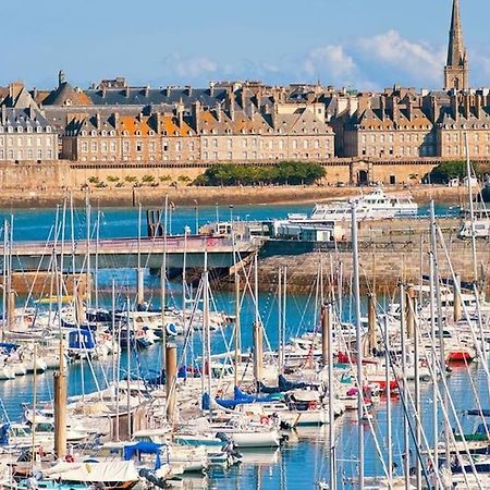 Charmante Maison A Evran Proche Dinan Et St Malo. Экстерьер фото